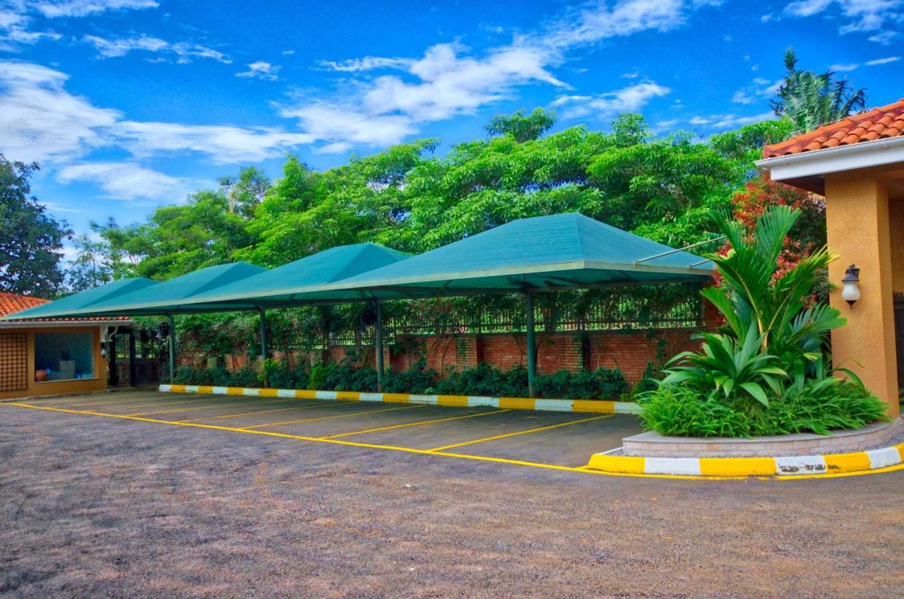No 5 Boutique Hotel Limited Entebbe Luaran gambar
